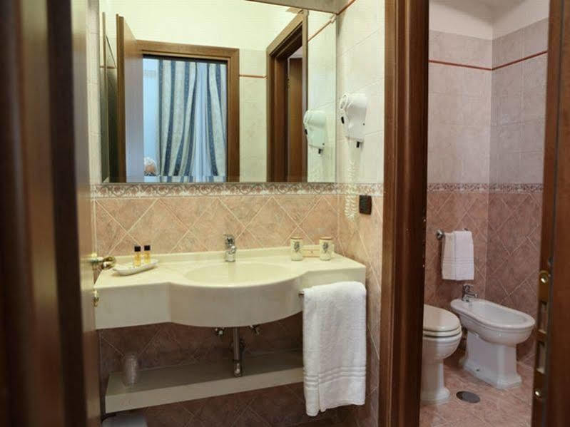 Casa Isabella Exclusive Hotel Mottola Extérieur photo